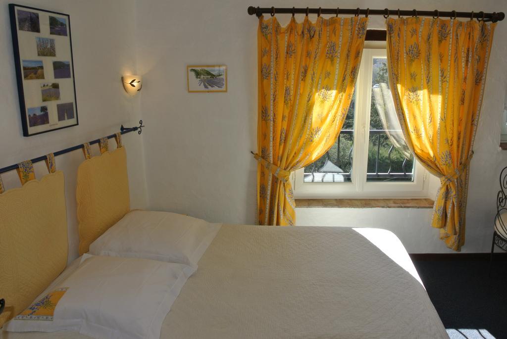 La Vieille Bastide Bed and Breakfast Flayosc Exteriör bild