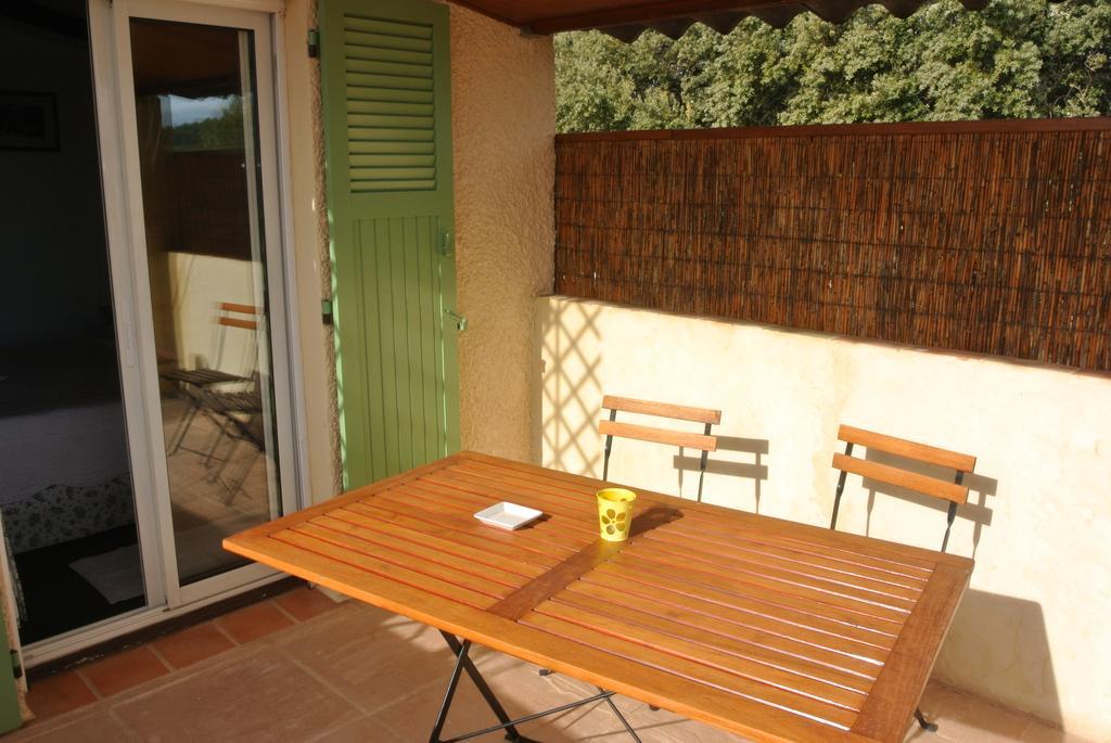 La Vieille Bastide Bed and Breakfast Flayosc Exteriör bild