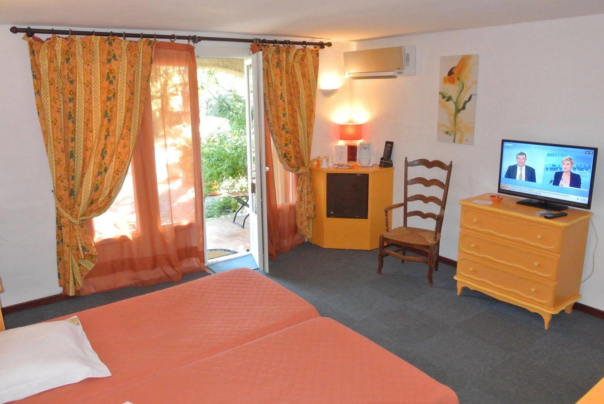 La Vieille Bastide Bed and Breakfast Flayosc Exteriör bild
